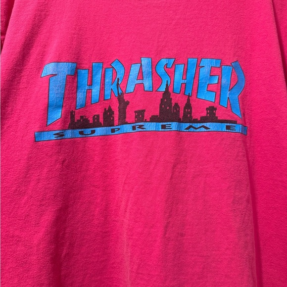 Supreme Thrasher T-Shirt - Picture 2 of 5